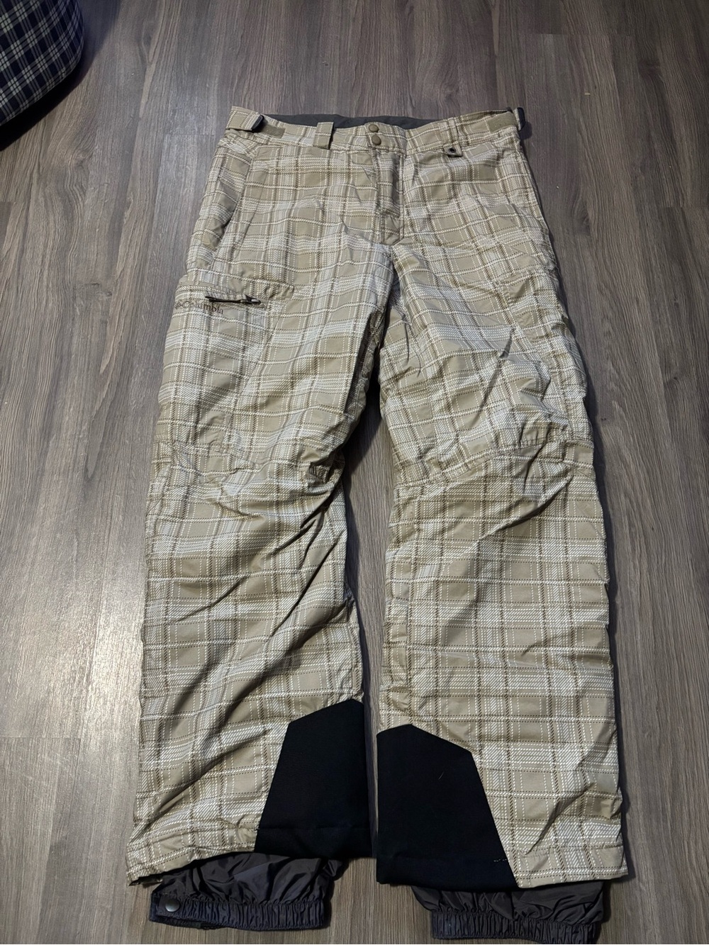 Woman’s Columbia Snow Pants